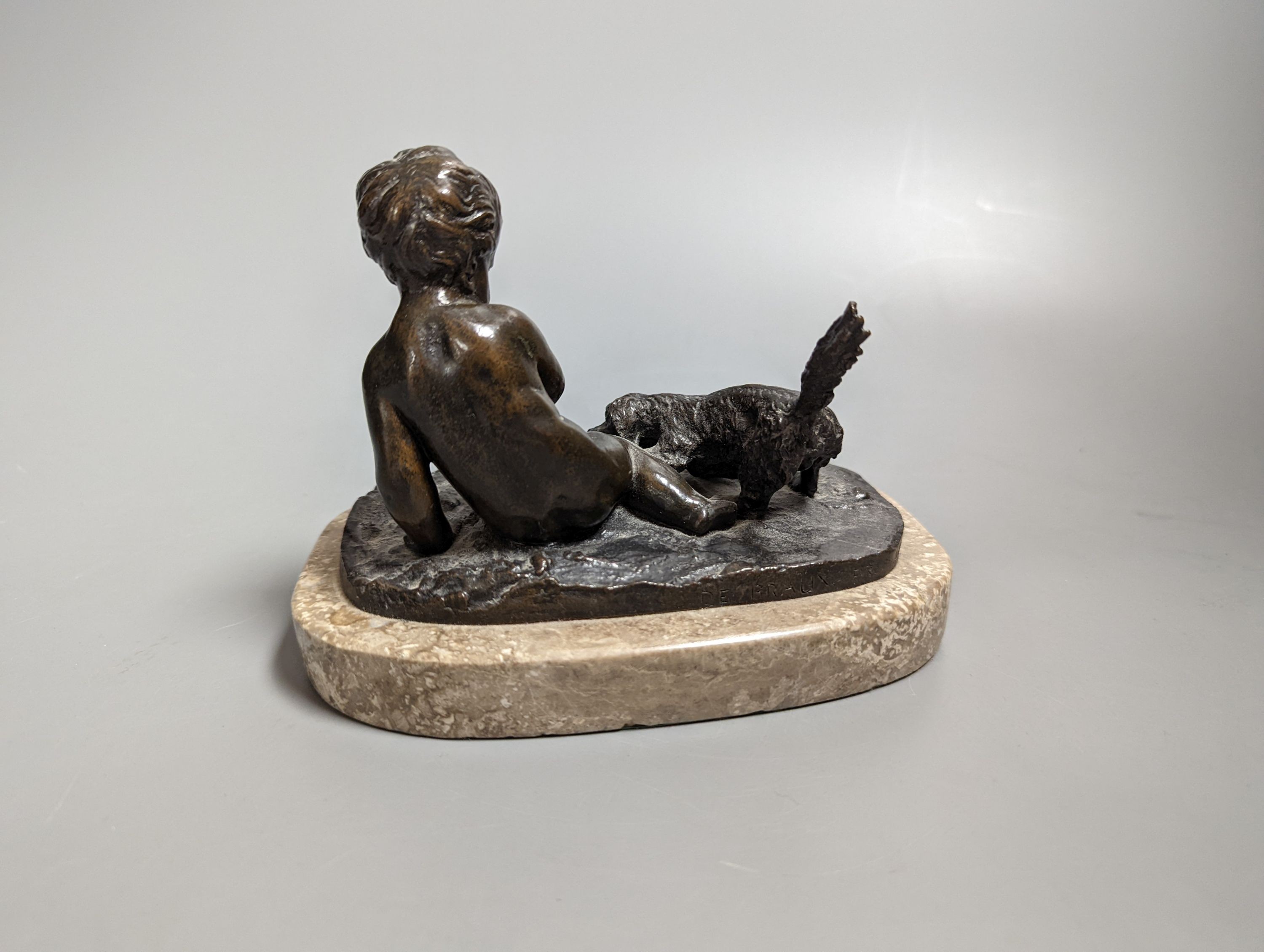 De Braux - bronze group on marble plinth, young boy with playful dog, 15 cms at base wide